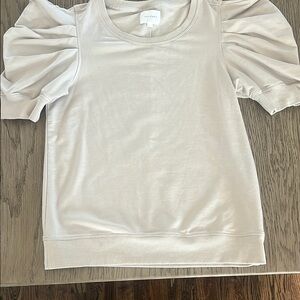 Sundays Tan Puff Sleeve Top size 1